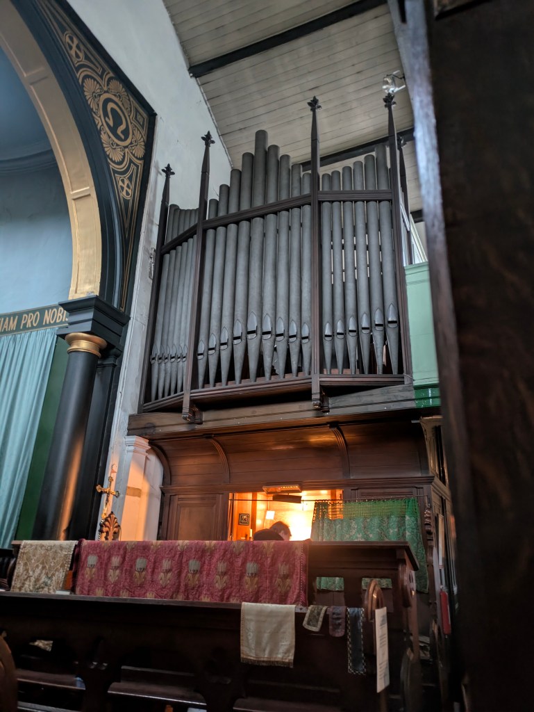 The organ is in good working order.